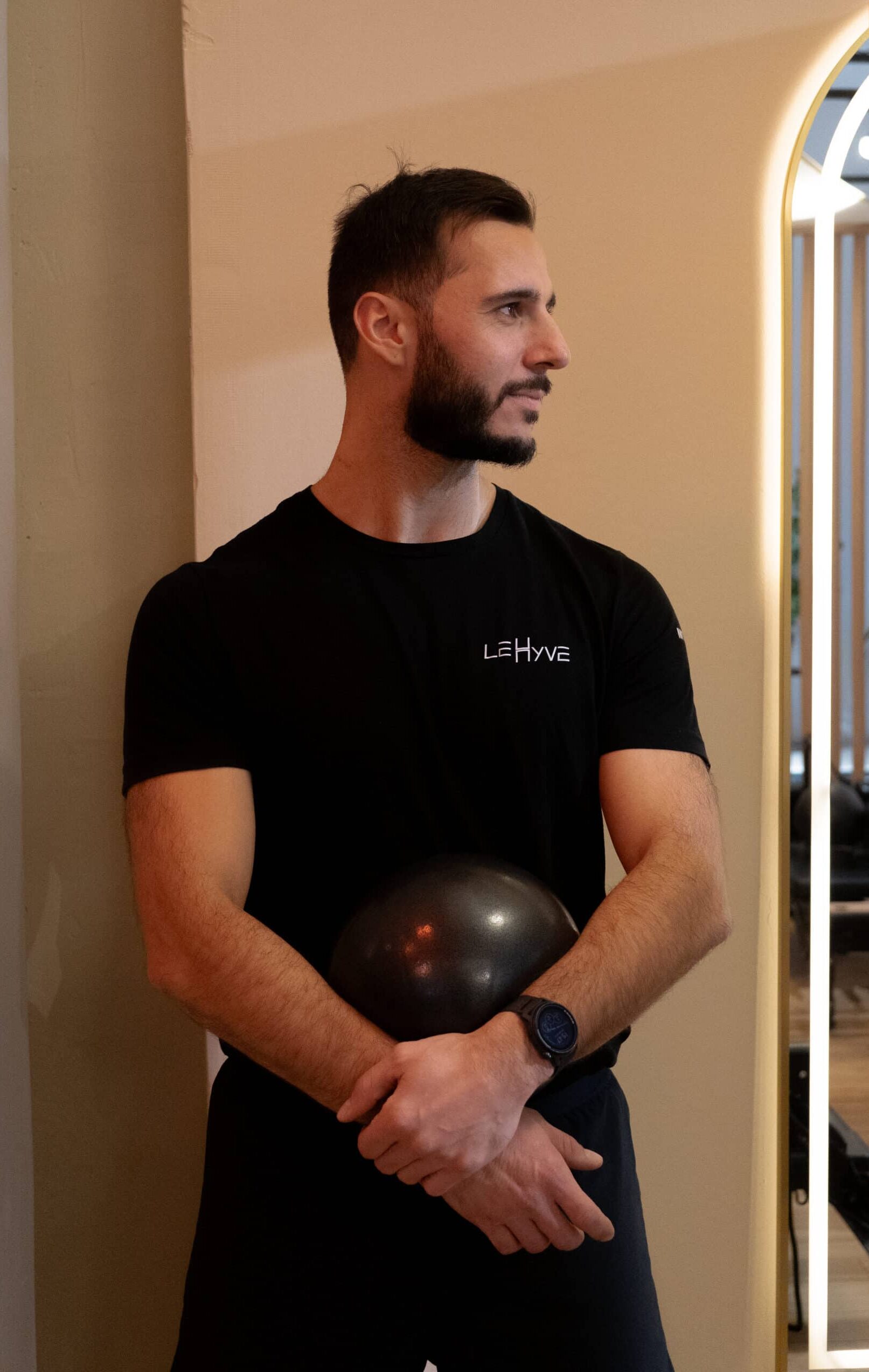 photo pilates thibo scaled e1767696611372